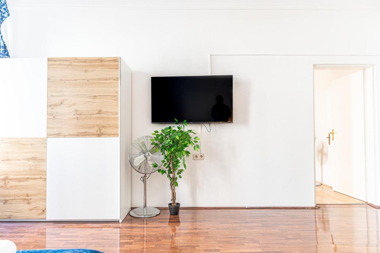 Elegant Haven: Stylish And Spacious 3Br Apartment Vienna Exterior photo